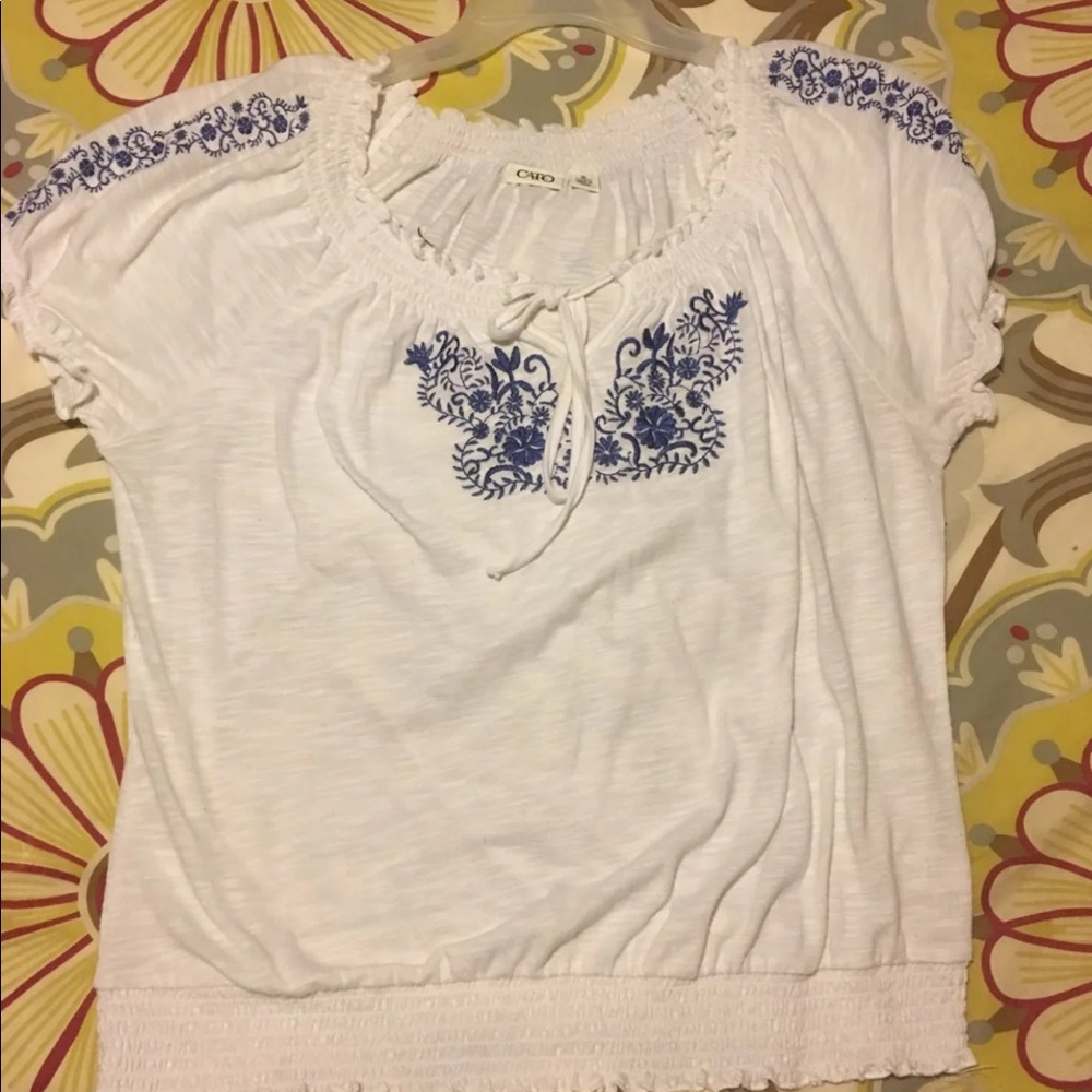 Cato, XL white too